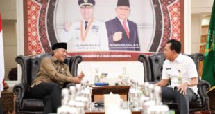 Pj. Bupati Musi Banyuasin, H. Apriyadi Mahmud dan Walikota Prabumulih, Ir. H. Ridho Yahya, MM, saat berdialog di Guest House Griya Bumi Serasan Sekate, Kamis (16/2/2023). (Foto : Humas Pemkab MUBA)