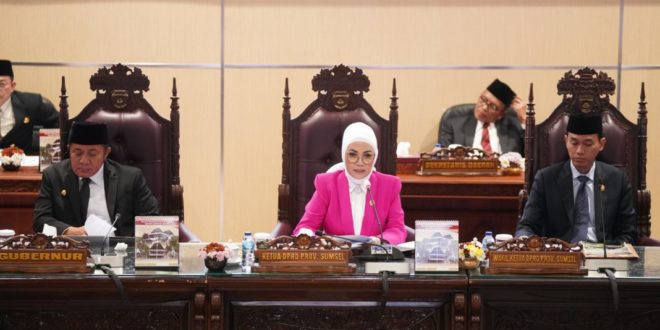 Rapat Paripurna LXI Dewan Perwakilan Rakyat Daerah (DPRD Sumsel) LXI di Ruang Rapat Paripurna DPRD Sumsel, Jalan POM IX, Palembang, Senin (6/2/2023). (Foto : Humas DPRD Prov. Sumsel)