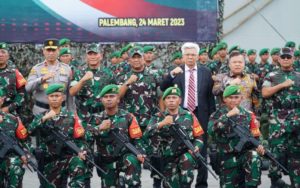 upacara militer yang dipimpin langsung oleh Panglima TNI, Laksamana TNI H. Yudo Margono bertempat di Pelabuhan Boom Baru Palembang, Jumat (24/3) pagi. (Foto : Humas Prov. Sumsel)
