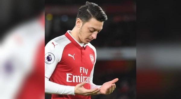 Mesut Ozil Pensiun di Usia 34 Tahun, Pesepakbola Muslim yang Taat Beribadah. Foto: (Ist/Instagram)