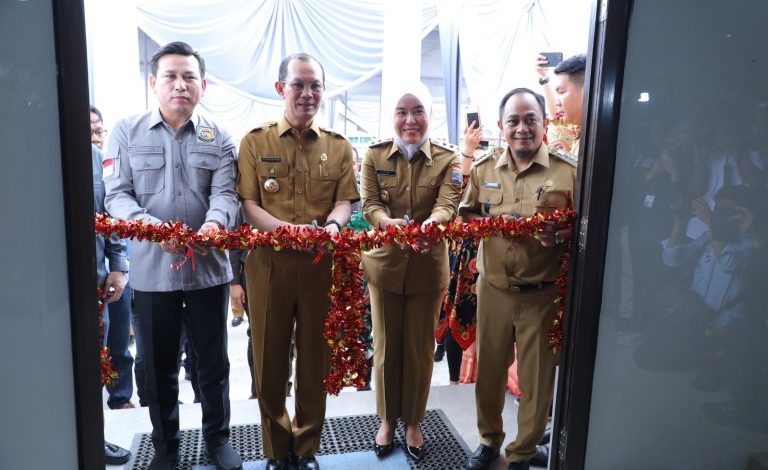 Peresmian Kantor Camat Kemuning. (Foto : Humas Pemkot Palembang)