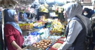 Ramadan Tiba, Wawako Fitrianti Ingatkan Warga Tidak Panic Buying. (Foto : Humas Pemkot Palembang)