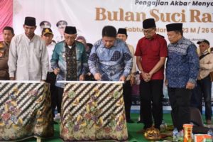 Peresmian Kantor Camat Selat Penuguan dan Jalan Penghubung Tingkatkan Perekonomian Warga Desa Songo Makmur. (Foto : Humas Prov. Sumsel)