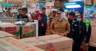 Pemerintah Kota (Pemkot) Palembang Bersama Badan Pengawas Obat dan Makanan Sumatera Selatan (BPOM Sumsel), Senin (17/4/2023) melakukan inspeksi mendadak (sidak) ke beberapa toko parsel menjelang Hari Raya Idul Fitri 1444 H