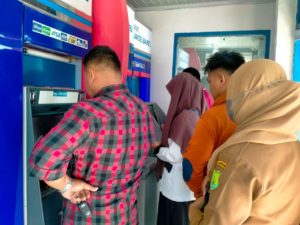 PJ Bupati H Apriyadi Imbau THR Yang Sudah Diterima Pergunakan sebaik Mungkin.