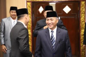 Pj Bupati H Apriyadi Dengarkan Laporan Pansus DPRD