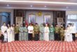 Hj. RA Anita Noeringhati, SH., MH bersama keluarga melakukan silaturahmi dengan Gubernur Sumatera Selatan H. Herman Deru di Griya Agung Palembang, (22/4/2023).