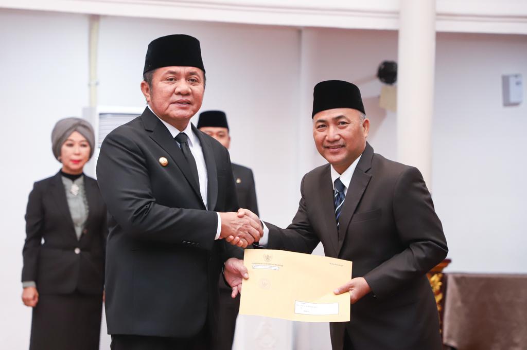 Gubernur Sumsel, Herman Deru, melantik H. Apriyadi Mahmud, sebagai Sekretaris Daerah (Sekda) Kabupaten Musi Banyuasin.