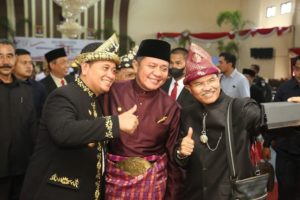 Gubernur Provinsi Sumatera Selatan, Herman Deru, saat menghadiri Sidang Paripurna Istimewa DPRD Kabupaten Banyuasin dalam rangka memperingati Hadi Jadi Kabupaten Banyuasin ke 21 Tahun, hari Senin tanggal 10 April 2023. (foto : IG Humas Prov Sumsel)