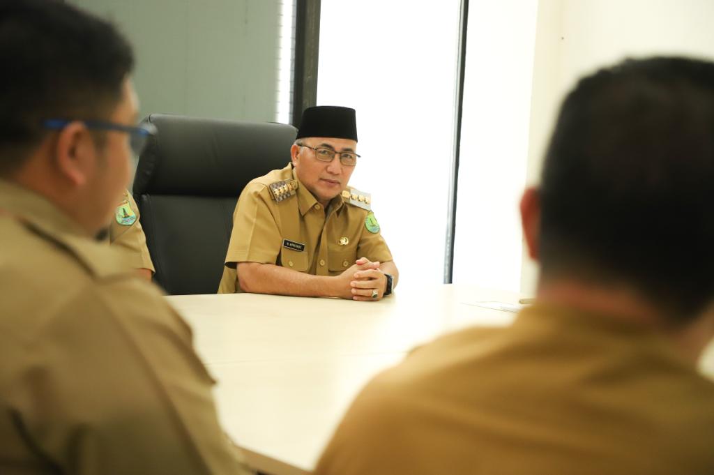 penyumbang realisasi belanja P3DN terbesar adalah belanja Katalog dan Toko Daring," ungkap Pj Bupati Muba Apriyadi Mahmud saat dibincangi media, Jumat (14/4/2023).