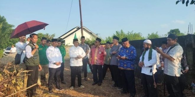 peletakan batu pertama kantor PCNU Kota Palembang di Perumahan Citra Grand City Kecamatan Alang-Alang Lebar Kelurahan Talang Kelapa Palembang, Senin (22/5/2023).