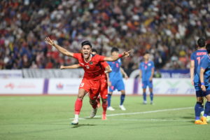 persembahkan emas ini bagi seluruh rakyat Indonesia," ujar Erick seusai laga final, Selasa (16/5).