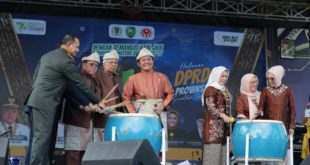 Penutupan UMKM EXPO 2023 di Halaman Kantor DPRD Prov. Sumsel yang telah dilaksanakan sejak tgl 13 s/d 15 Mei 2023 bertempat di Halaman Kantor DPRD Prov. Sumsel, Senin, (15/5/2023)