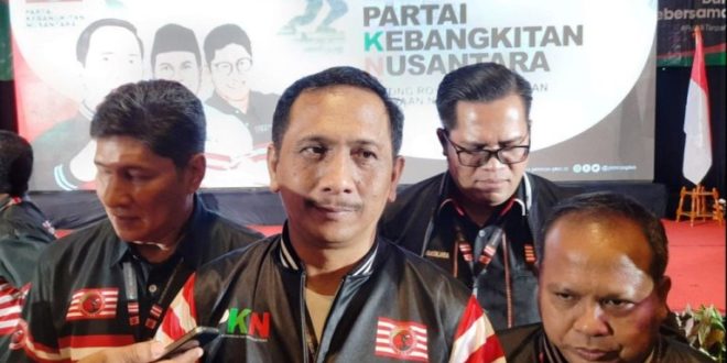 Ketua Umum Partai Kebangkitan Nusantara (PKN), Gede Pasek Suardika, mengatakan Anas Urbaningrum merupakan sosok idola para kadernya di Rapimnas PKN, di Hotel Sultan, Jakarta Pusat, Kamis (21/7). Foto : Kenny Kurnia Putra/JPNN.com