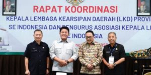Rapat Koordinasi Kepala Lembaga Kearsipan se-Indonesia di Ballroom Emilia Hotel Palembang, Kamis (13/4) petang.