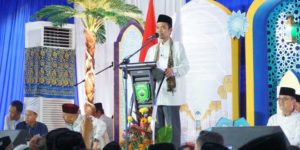 penceramah kondang Ustadz Abdul Somad (UAS) yang dipusatkan di Masjid Al- Hayza Desa Srinanti Kecamatan Pedamaran Kabupaten Ogan Komering Ilir (OKI), Jum’at (14/4) petang.