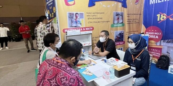 Eye Level Indonesia hadir pada FLEI Expo 2023 yang digelar pada tanggal 5-7 Mei 2023 di Jakarta International Expo Kemayoran. (foto : Eye Level Indonesia)