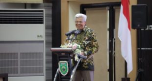 Wagub Mawardi Yahya saat  memberikan sambutan pada  pengukuhan pengurus FORWIDA  Sumsel periode 2023-2027 yang dipusatkan   di Audotorium Bina Praja  Pemprov Sumsel, Jumat (5/5) pagi.