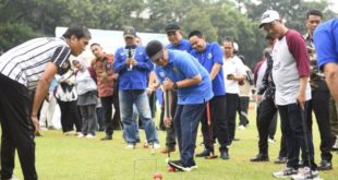 Gubernur Herman Deru membuka secara resmi Pertandingan Gateball Gubernur Cup yang digelar dihalaman Kantor Gubernur, Sabtu (27/5).