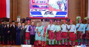 Gubernur Provinsi Sumatera Selatan (Sumsel), Herman Deru, menghadiri Rapat Paripurna Istimewa Dewan Perwakilan Rakyat Daerah (DPRD) Kabupaten Musi Rawas dalam rangka memperingati Hari Ulang Tahun (HUT) ke 80 di Gedung DPRD Musi Rawas, hari Rabu tanggal 3 Mei 2023.