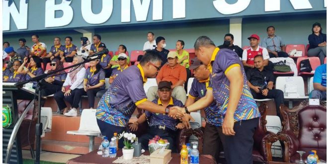 Wakil Ketua DPRD Sumsel Giri Ramanda N. Kiemas Hadir Dalam Pembukaan Turnamen Antar Organisasi Perangkat Daerah Prov. Sumsel Di Stadion Bumi Sriwijaya Palembang.