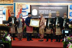 Hari jadi Kota Palembang ke- 1340 Tahun 2023 dengan Tema Ekonomi Tumbuh Berkelanjutan, Masyarakat Madani Sejahtera di Kantor DPRD Kota Palembang, Sabtu (17/6/2023).