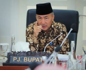 Pj Bupati Apriyadi saat Rapat Persiapan Penyusunan Rancangan Perubahan RKPD Kabupaten Musi Banyuasin Tahun 2023, Jumat (16/6/2023).