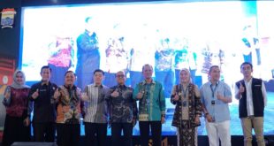 Ribuan orang memadati Palembang Trade Center Mal, Rabu (7/6/2023).