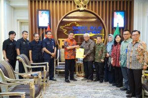 H. Herman Deru (HD) menerima audiensi Panitia Pemilihan Rektor Universitas Sriwijaya (Unsri) Masa Tugas Tahun 2023-2027 di Ruang Tamu Gubernur Sumsel. Kamis, (8/6/2023)