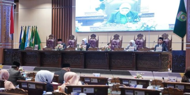 DPRD Sumsel Gelar Rapat Paripurna dengan Agenda Penjelasan Rancangan Perda Provinsi Sumsel Baca Selengkapnya: DPRD Sumsel Dengarkan Penjelasan Pertanggungjawaban APBD 2022