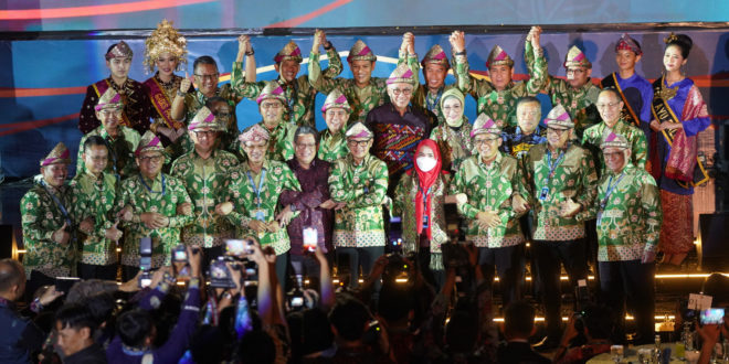 Pemerintah Kota Seluruh Indonesia Bersatu di Malam Syukuran APEKSI ke-23 untuk Atasi Inflasi