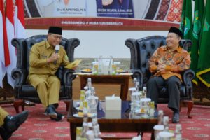 Pj Bupati H Apriyadi Sambut Audiensi Pengurus STIKES Abdurahman