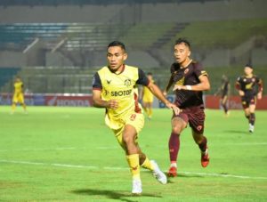Ali Koroy resmi bergabung dengan Sriwijaya FC. (FOTO: INSTAGRAM).