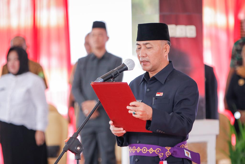 Kukuhkan 75 Anggota Paskibraka, Ini Pesan Pj Apriyadi Mahmud