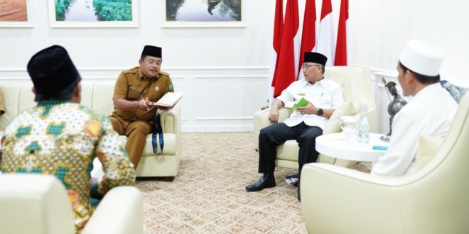 H Apriyadi Mahmud menerima audensi dari Jajaran Pengurus Cabang Nahdlatul Ulama (PCNU) Kabupaten Muba, Selasa (22/8/2023) di Ruang Audiensi Bupati.