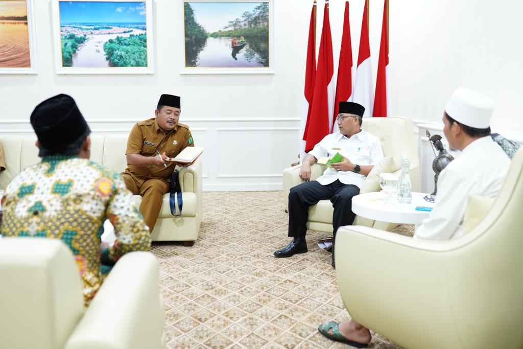 H Apriyadi Mahmud menerima audensi dari Jajaran Pengurus Cabang Nahdlatul Ulama (PCNU) Kabupaten Muba, Selasa (22/8/2023) di Ruang Audiensi Bupati.