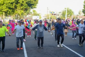 (Pj) Bupati Musi Banyuasin Drs H Apriyadi melalui Asisten Pemerintahan dan Kesejahteraan Rakyat Setda Muba H Yudi Herzandi MH, melaksanakan senam pagi bersama di Lingkungan Sekretariat Daerah Kabupaten Muba, Jum'at (4/8/2023) di Halaman Kantor Bupati Musi Banyuasin.