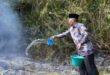 Saat hendak menghadiri hajatan warga di Kecamatan Sungai Keruh pada hari Minggu pagi tanggal 3 September 2023, Pj. Bupati Kabupaten Musi Banyuasin (Muba), H. Apriyadi Mahmud yang sedang melintasi Desa Rantau Sialang, melihat titik api di pinggir hutan. (foto : Humas Pemkab Muba)