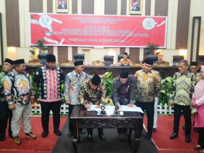 Rapat Paripurna Dewan Perwakilan Rakyat Daerah (DPRD) Kabupaten Banyuasin, pada hari Jum’at tanggal 15 September 2023, terkait pembahasan persetujuan bersama Calon Daerah Persiapan Otonomi Baru (CDPOB) Kabupaten Banyuasin pada hari Jum'at tanggal 15 September 2023. (foto : SMSI Banyuasin)