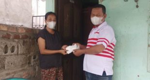 Oyong Hairudin, melakukan kegiatan sosial pembagian masker kepada warga kelurahan Lorok Pakjo, pada hari Minggu tanggal 1 Oktober 2023.