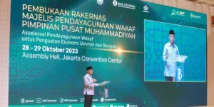 Prof. Dr. Haedar Nashir, M.Si., Ketua Umum PP Muhammadiyah. (foto : SMSI Sumsel)