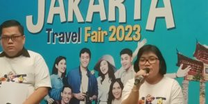 Kepala Bidang Pemasaran dan Atraksi Dinas Pariwisata dan Ekonomi Kreatif Provinsi DKI Jakarta, Sherly Yunita, memberikan keterangan kepada wartawan saat konferensi pers mengenai Jakarta Travel Fair 2023, di Hotel Herper Palembang pada hari Rabu tanggal 18 Oktober 2023. (foto : MusiNews.id/Oyong)