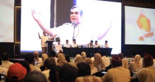 Sekretaris Jenderal (Sekjen) Partai Gerakan Indonesia Raya (Gerindra), Ahmad Muzani, menghadiri konsolidasi akbar kader Gerindra Banyuwangi, Situbondo, dan Bondowoso, pada hari Kamis malam tanggal 5 Oktober 2023 di Banyuwangi, Jawa Timur.