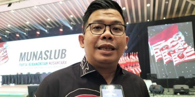 Wakil Ketua Umum Pimnas PKN, Gery Habel Hukubun. (foto : tribunnews.com)