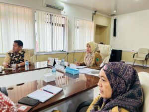 Pemkab Musi Banyuasin (Muba) mengikuti Rakornas Pengendalian Inflasi Daerah secara virtual yang dilaksanakan, Senin (13/11/2023) beryempat di Ruang Rapat Randik.