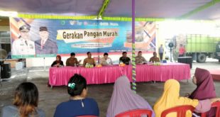 Ribuan Warga Sanga Desa Serbu Paket Sembako Murah