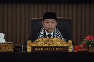 Wakil Ketua DPRD Palembang, Adzanu Getar Nusantara, memimpin Rapat Paripurna ke 26 Masa Persidangan III