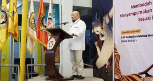LaNyalla saat menjadi Keynote Speech di acara Focus Group Discussion dengan tema Membedah Proposal Kenegaraan DPD RI Menyempurnakan dan Memperkuat Sistem Bernegara Sesuai Rumusan Pendiri Bangsa yang digelar di Universitas Wijaya Putra, Surabaya, pada hari Senin tanggal 28 November 2023. (foto : dpd.go.id)