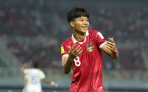 Tim U-17 Indonesia kembali meraih hasil positif di Piala Dunia U-17 2023. Iqbal Gwijangge dkk bermain imbang 1-1 kontra Panama dalam laga kedua Grup A di Stadion Gelora Bung Tomo, Surabaya, Senin (13/11).