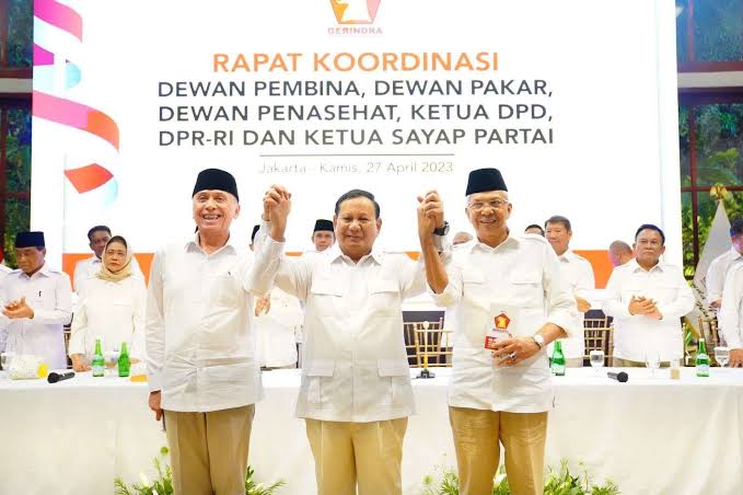 Mantan Wakil Gubernur Provinsi Sumatera Selatan, Mawardi Yahya, bersama Calon Presiden Republik Indonesia, Prabowo Subianto. (foto : ist)
